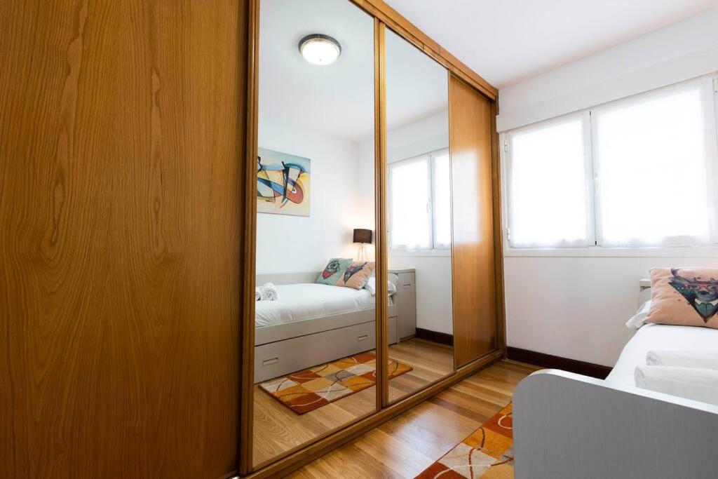Zurubi-gain. Basquenjoy Apartamento Hondarribia